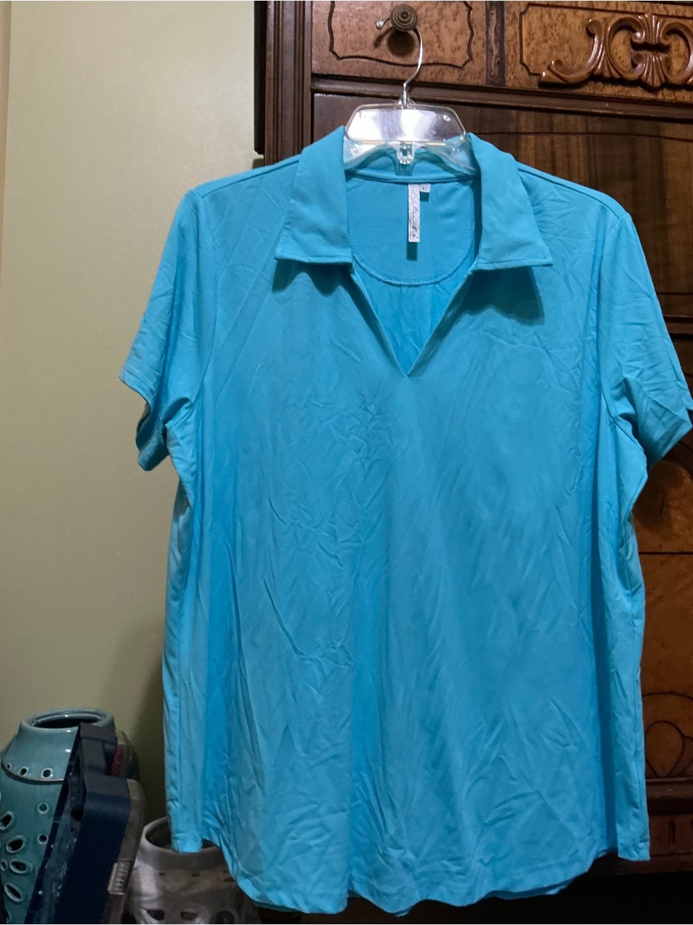 BNWOT- Lulu B collared top in clear turquoise size XL